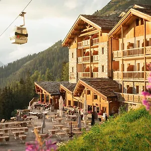 https://carlina.hotels-rhonealpes.com
