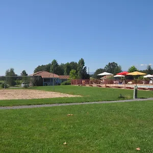 Nid Douillet , Poncins France