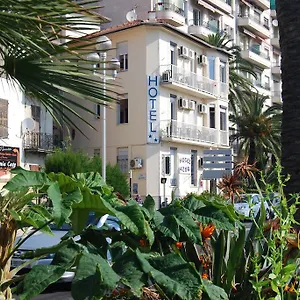 Azur 2*, Nice France